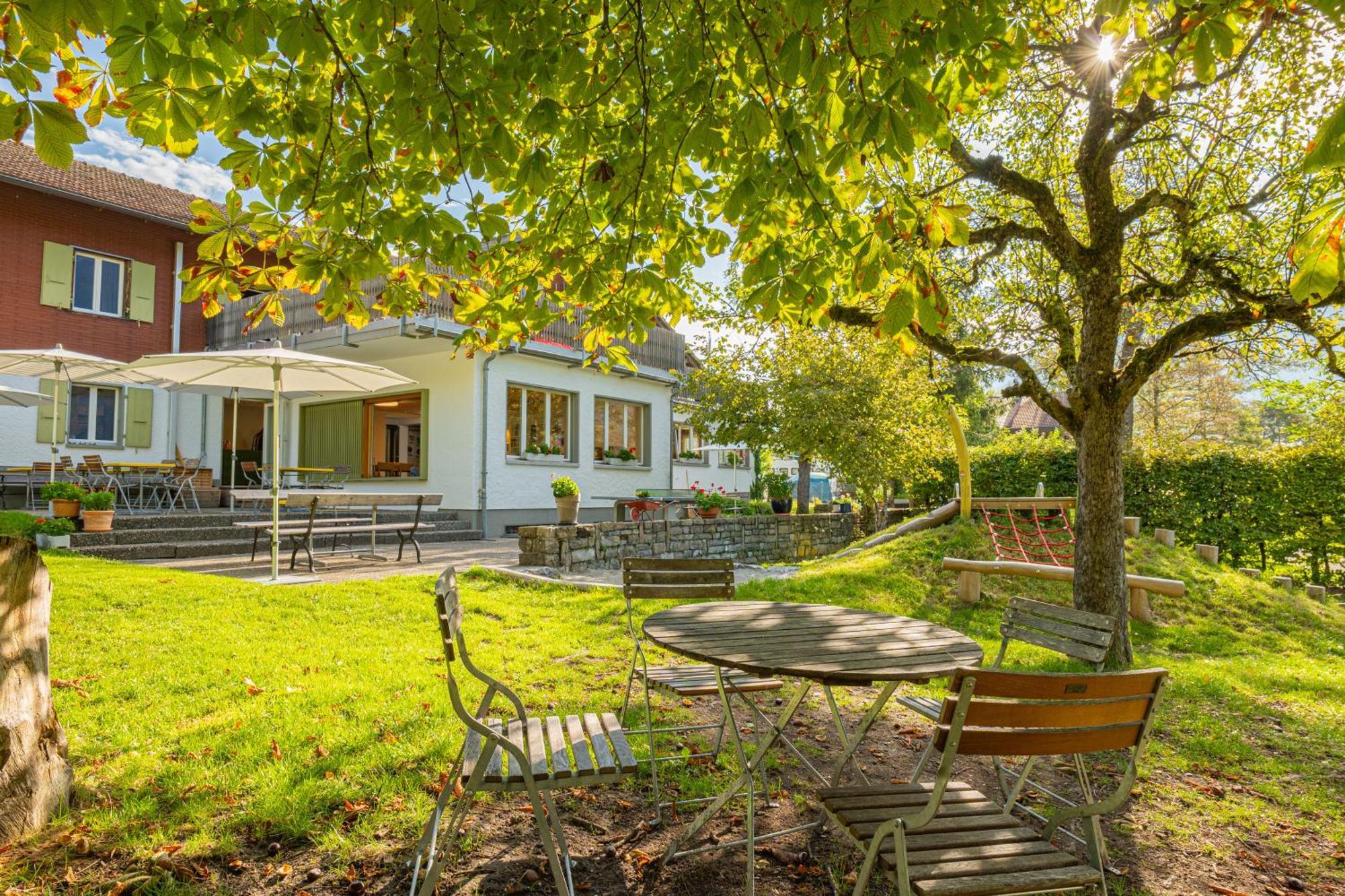 Brienz Youth Hostel Exterior photo
